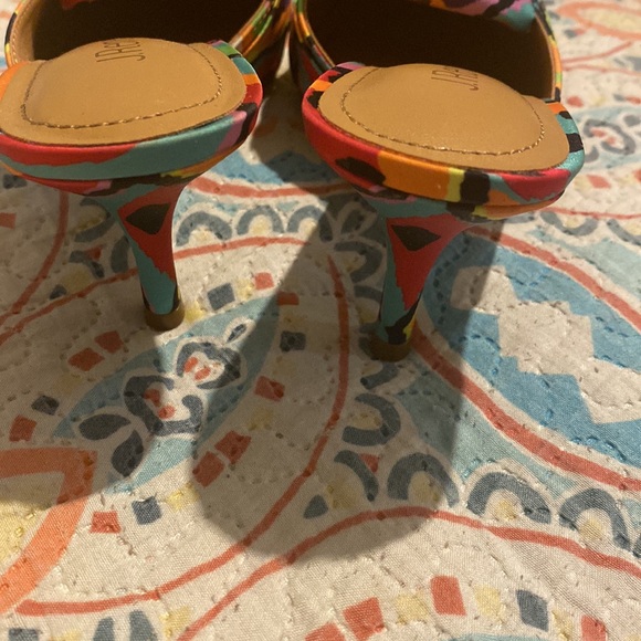 J RENEE - Picture 4 of 8